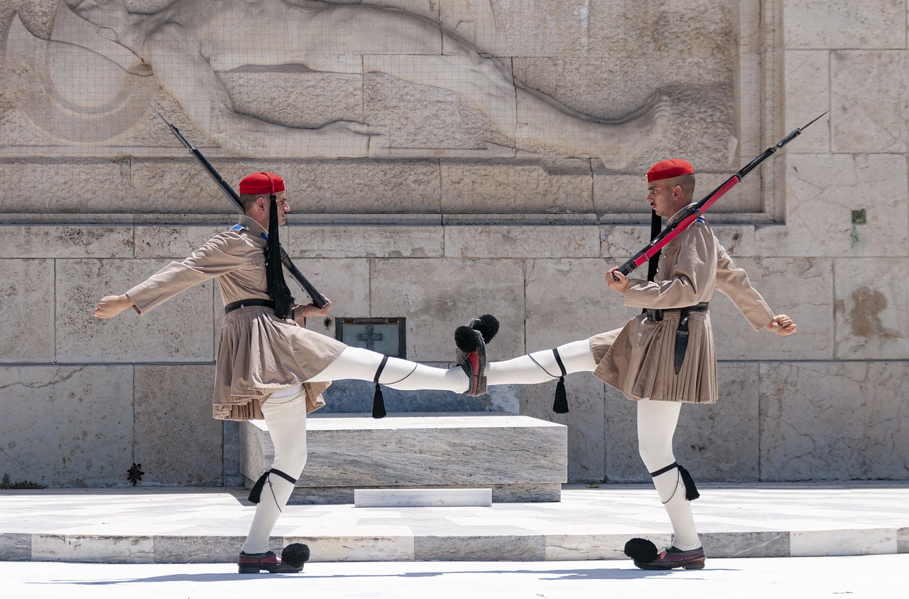 Change of the guards, Discover Athens, Parliament house