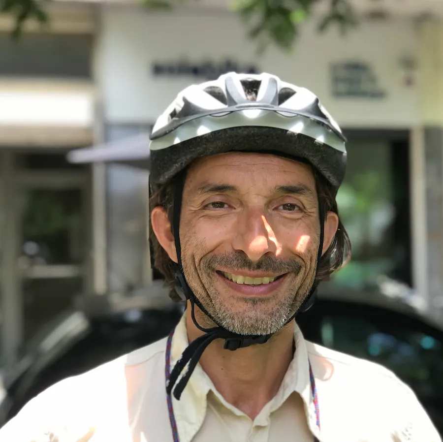 Kostadinos, Solebike tour leader in Athens